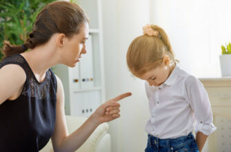 «Не делай» «Не будь успешным»: Скрытые родительские запреты своему ребенку