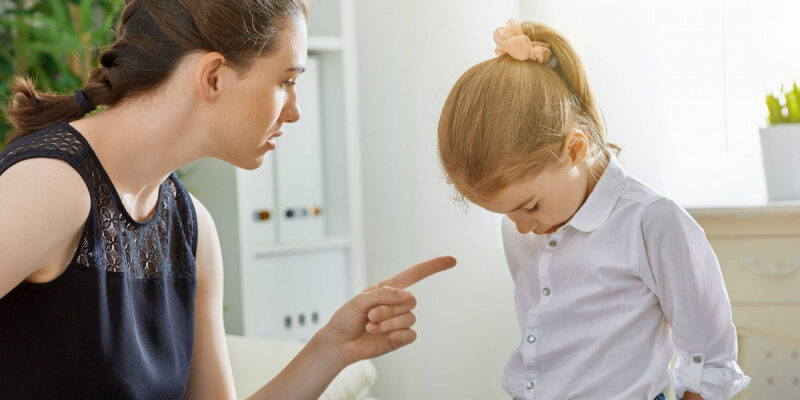 «Не делай» «Не будь успешным»: Скрытые родительские запреты своему ребенку