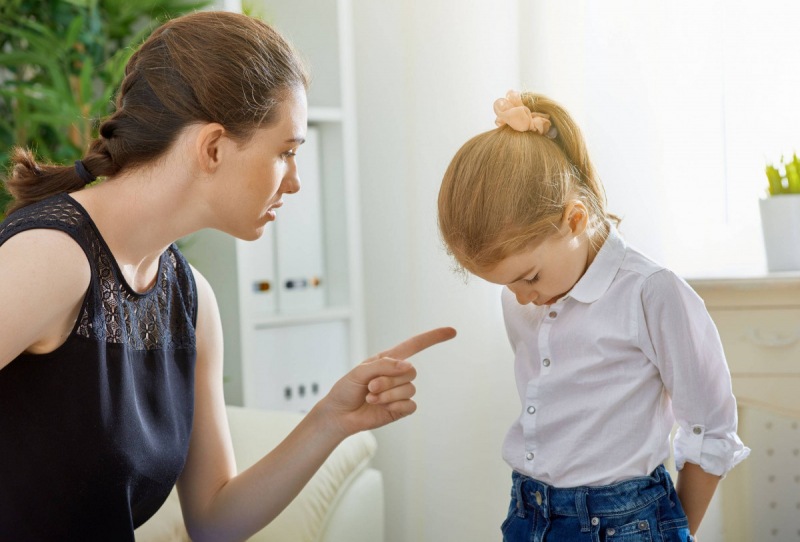 «Не надо» «Не будь успешным»: Скрытые родительские запреты для своего ребенка