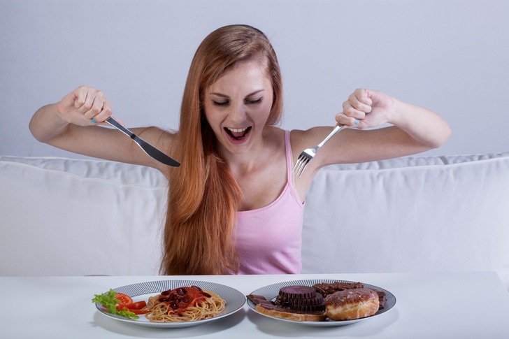 Психолог Булгакова рассказала, какие привычки в еде указывают на психологические проблемы