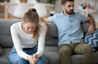 Психолог Митрохина назвала 8 вещей, которые не должны позволять себе женатые мужчины