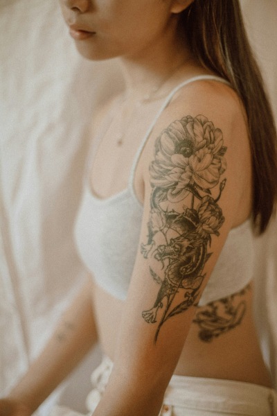 Татуировки: воспоминания о травме или стигме?